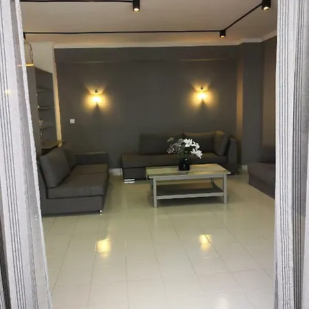 Modern City Apartman Hriszí Aktí Haniá